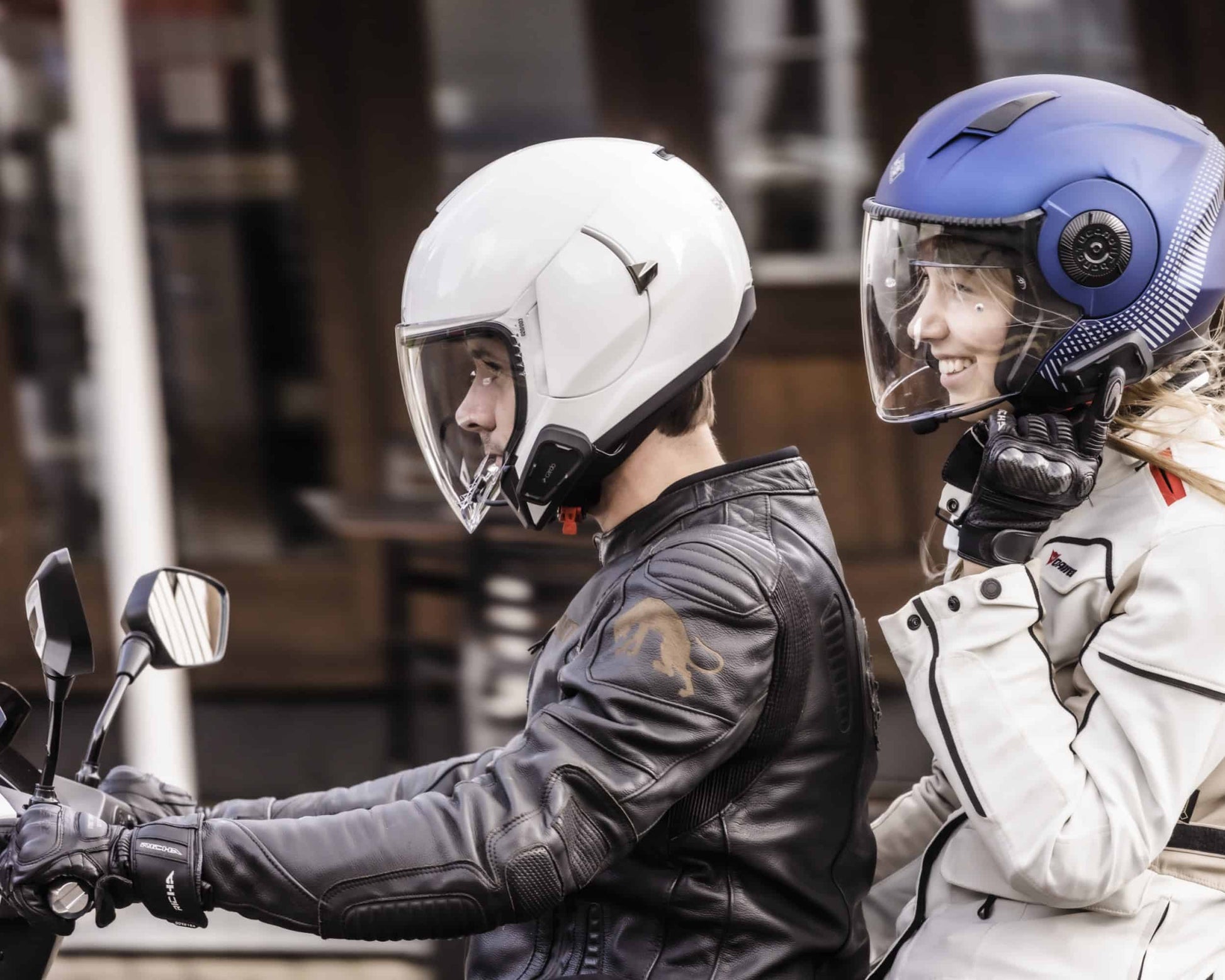 Motorcycle bluetooth intercom communication system by cardo