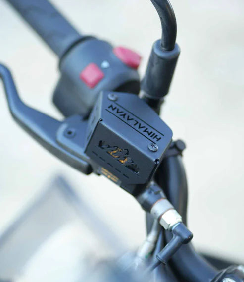 motorcycle front master cylinder guard for himalayan 450 (royal enfield)(ms)