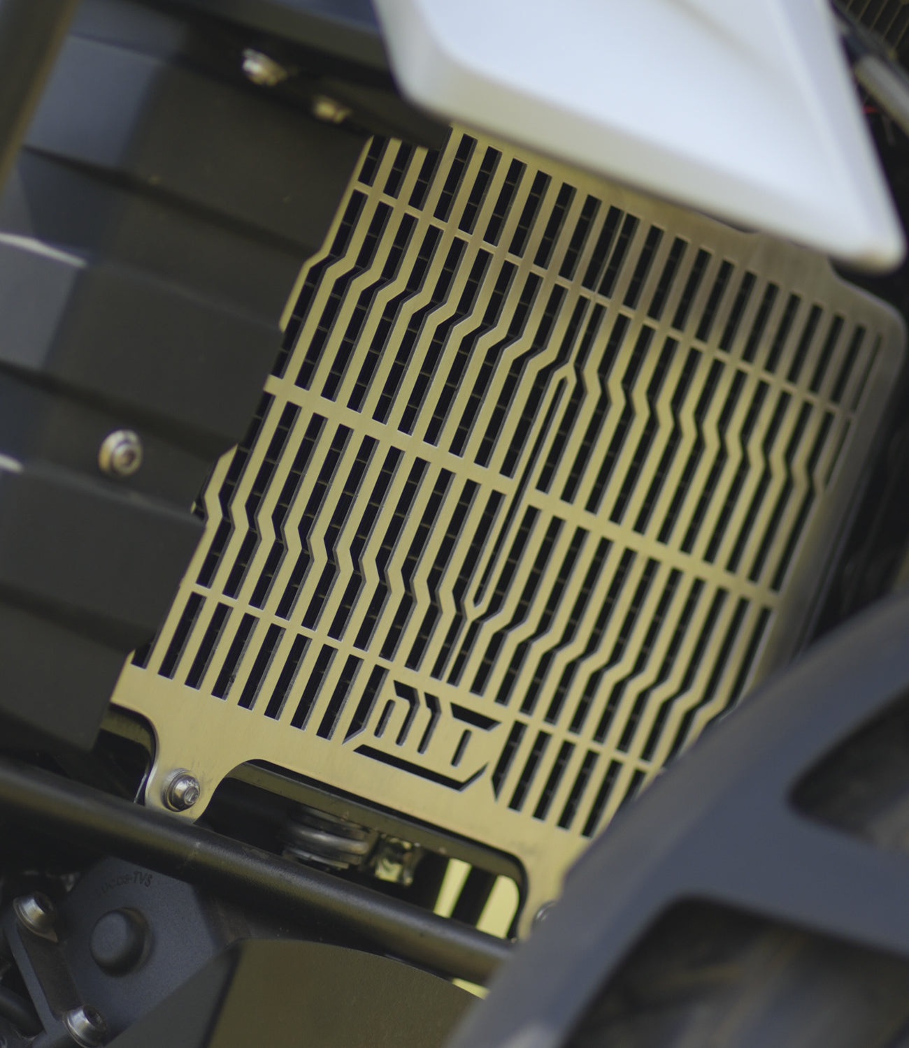 Motorcycle aluminium radiator guard for bmw g310 gs