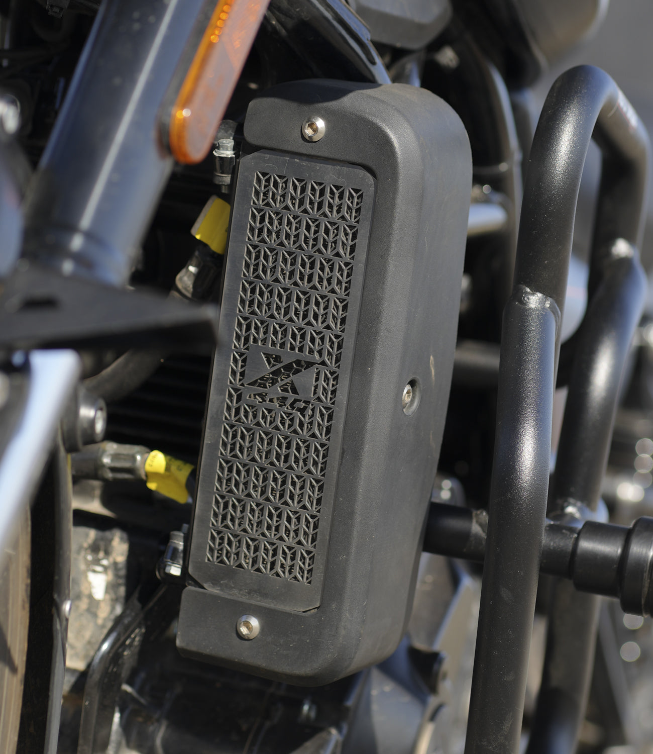 Motorcycle radiator guard black for harley davidson x440
