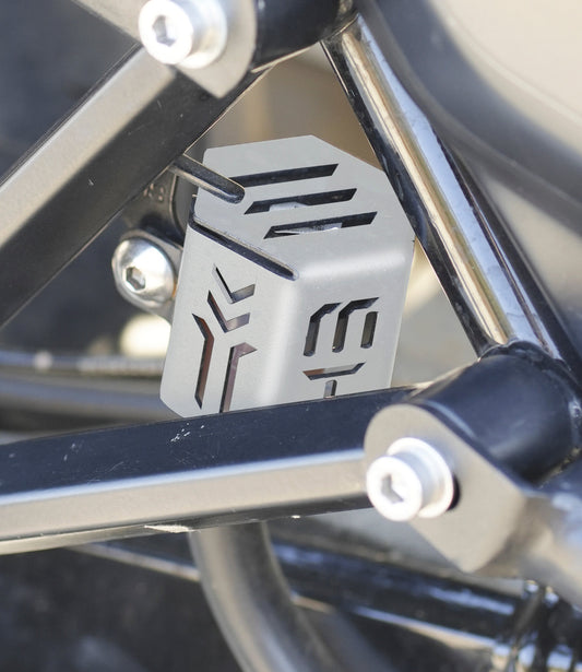 Motorcycle reservoir oil guard stainless steel for harley davidson x440