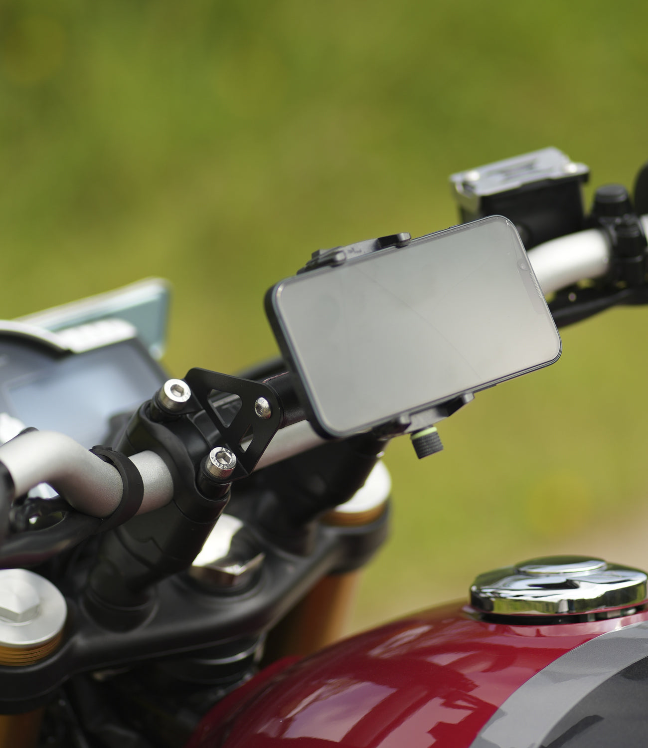Motorcycle GPS mount black for triumph scrambler 400x