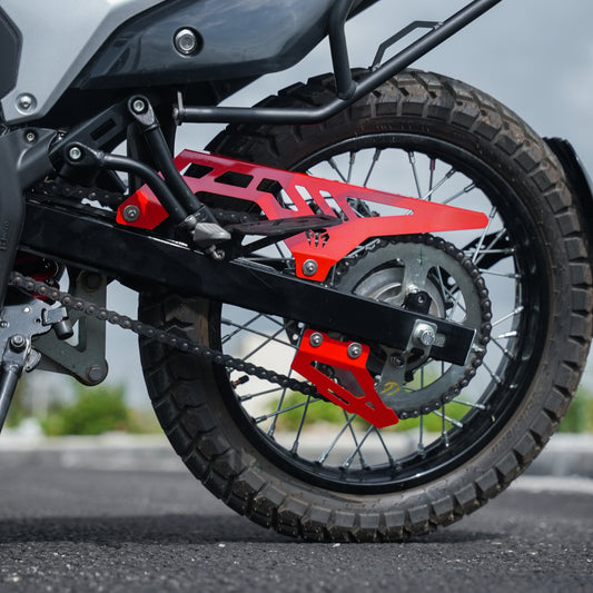 Motorcycle chain guard red for hero xpulse 210