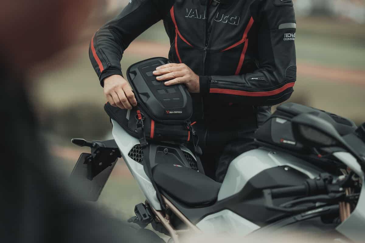 Motorcycle black tail bag 8-14L waterproof