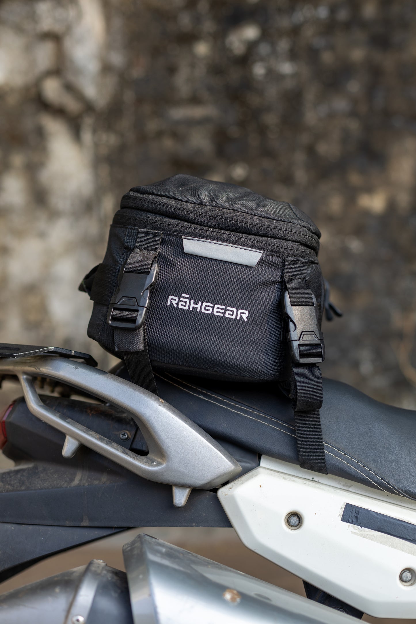 Motorcycle 10-40L black tail bag backpack convertible