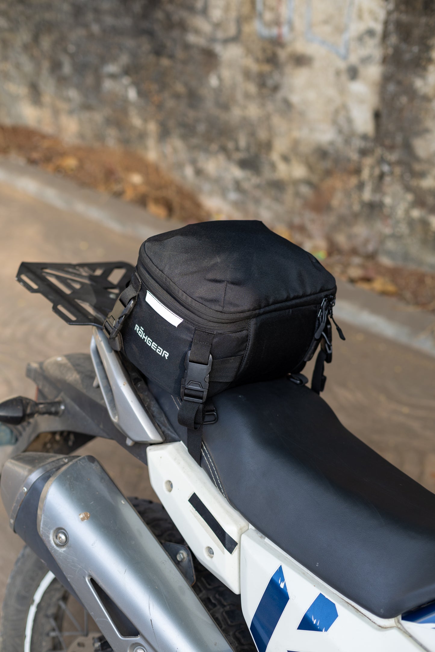 Motorcycle 10-40L black tail bag backpack convertible