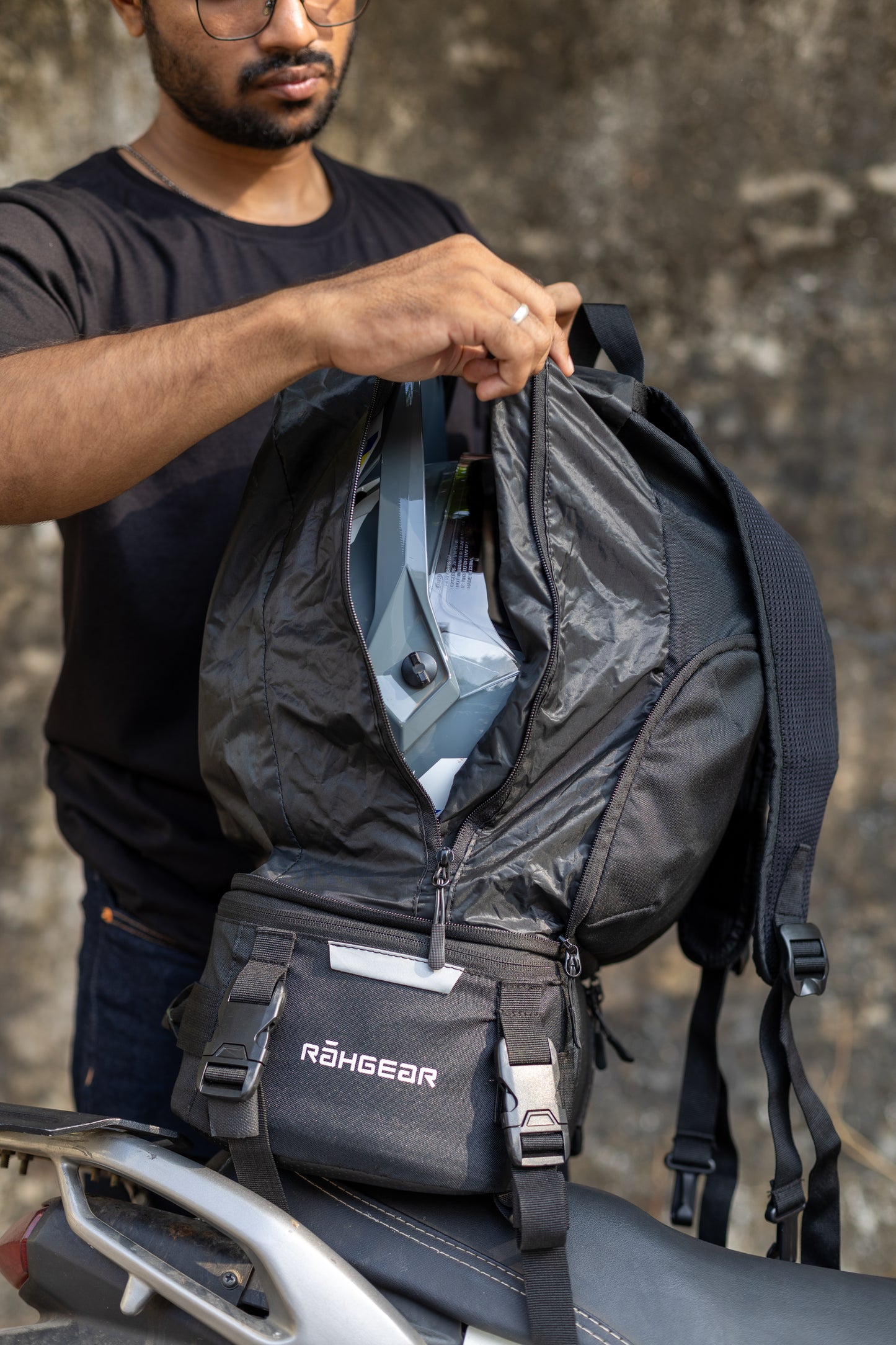 Motorcycle 10-40L black tail bag backpack convertible