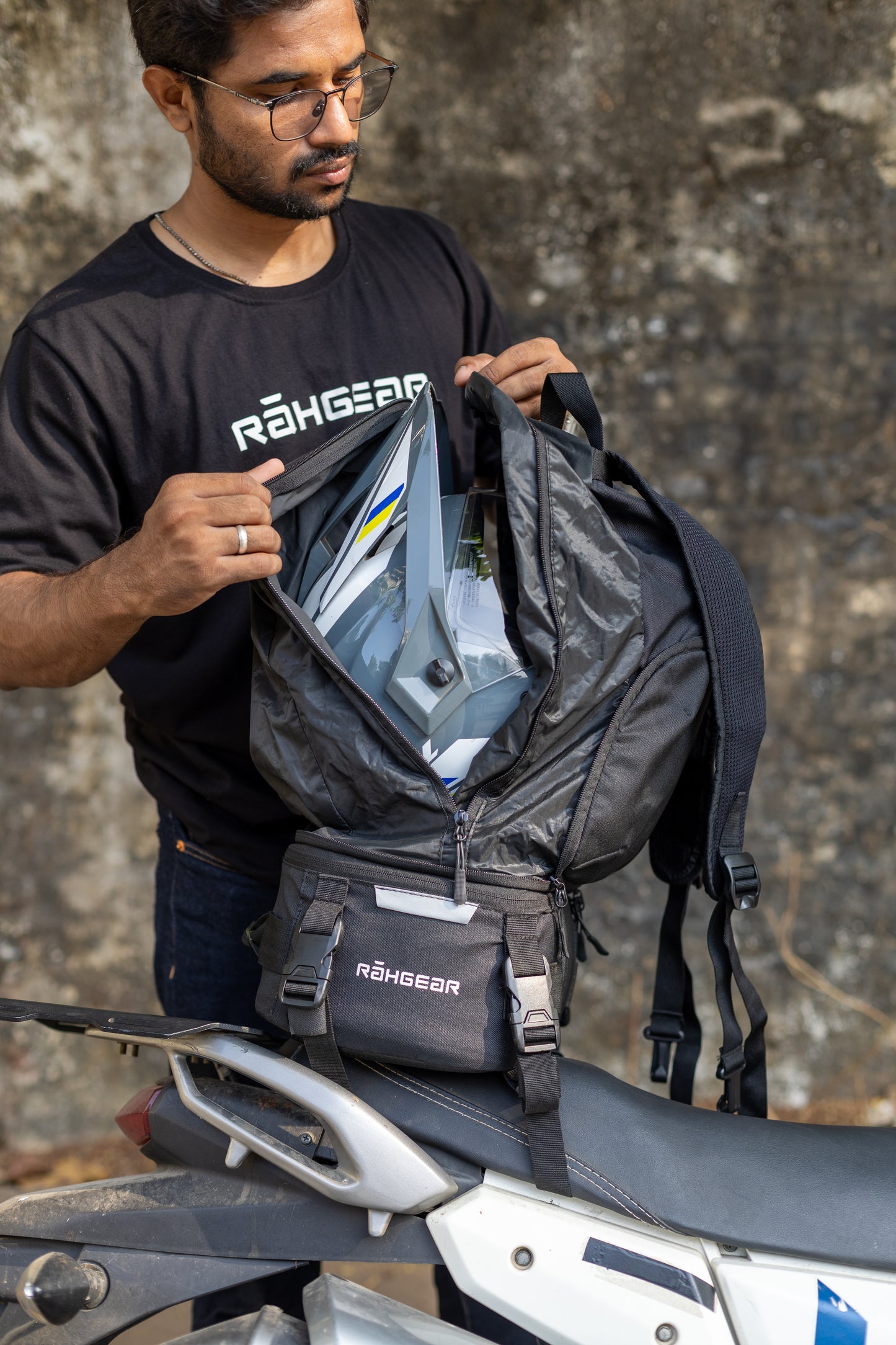 Motorcycle 10-40L black tail bag backpack convertible