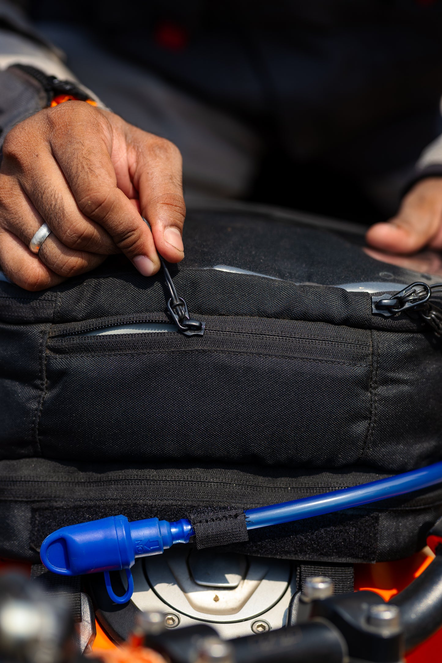 Motorcycle tank & hydration bag black