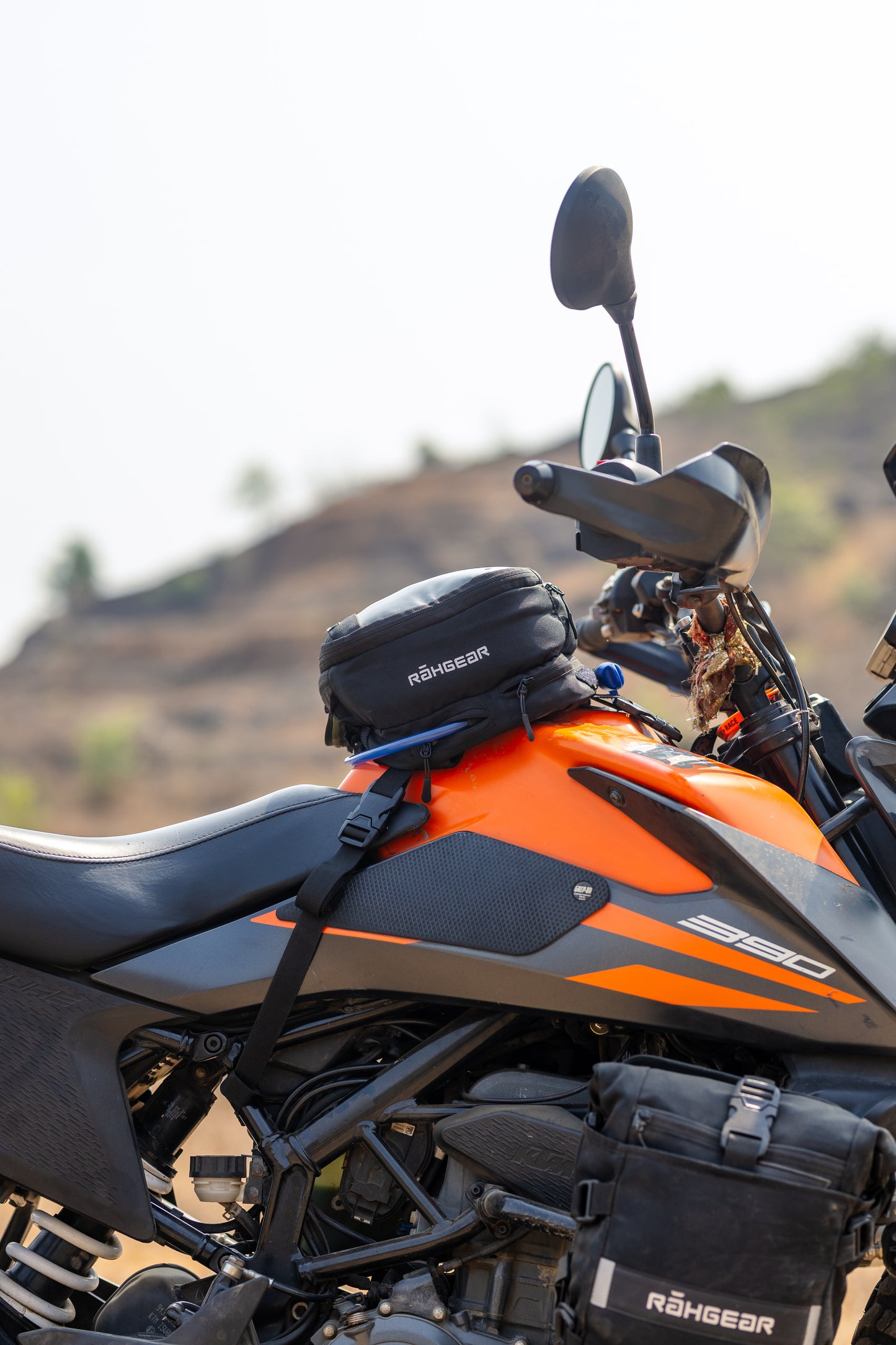 Motorcycle tank & hydration bag black
