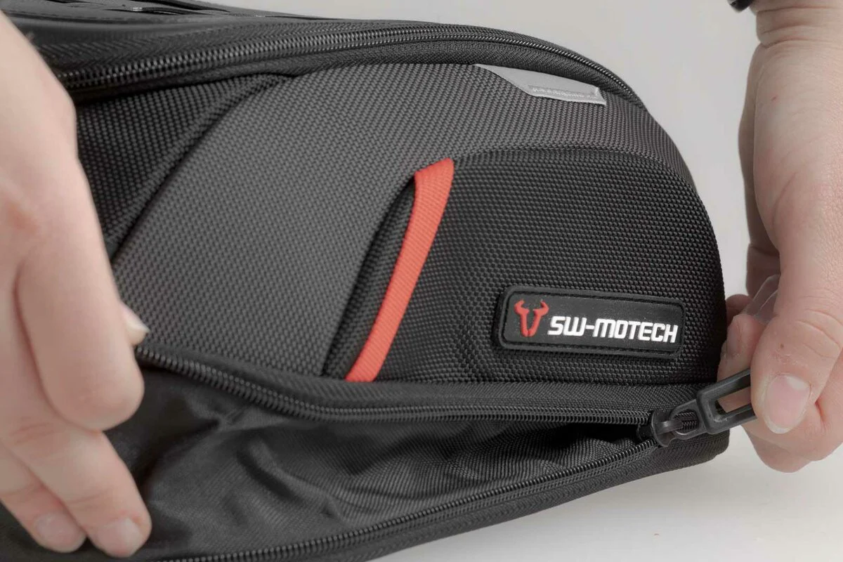 Motorcycle tank bag black 3-5L