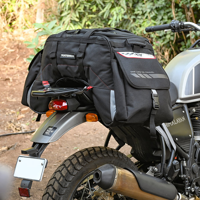 Motorcycle universal black tail bag 72L waterproof, reflective claw-mounting style