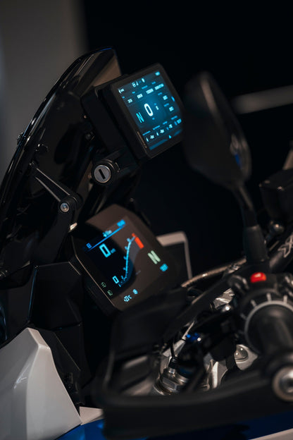 Chigee AIO-6 Max Smart Riding Display