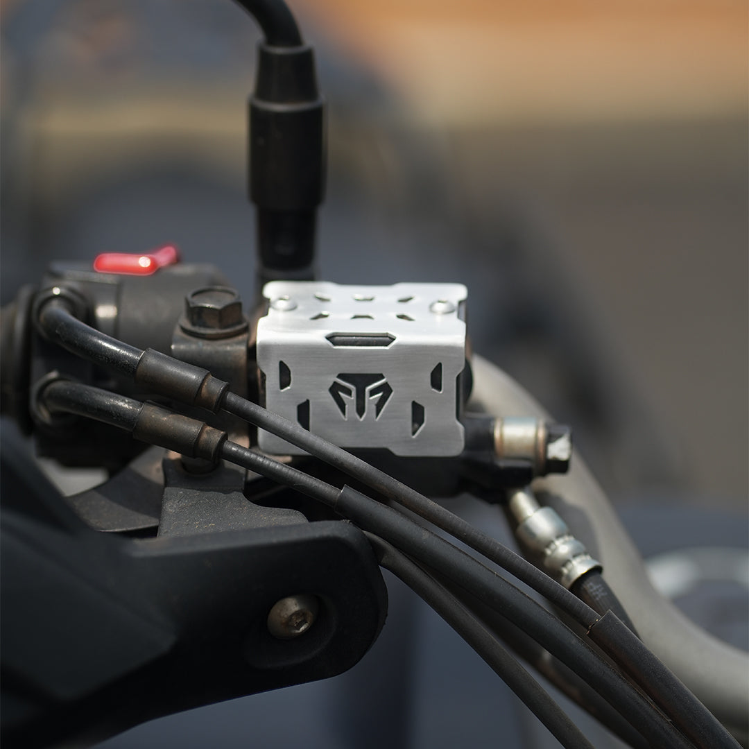Motorcycle front master cylinder / brake liquid guard steel for honda cb200x / NX 200