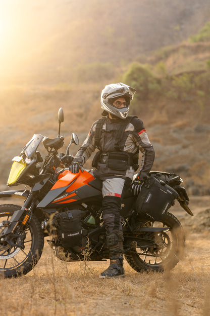 Motorcycle hydration pack black with attached hip pouch 