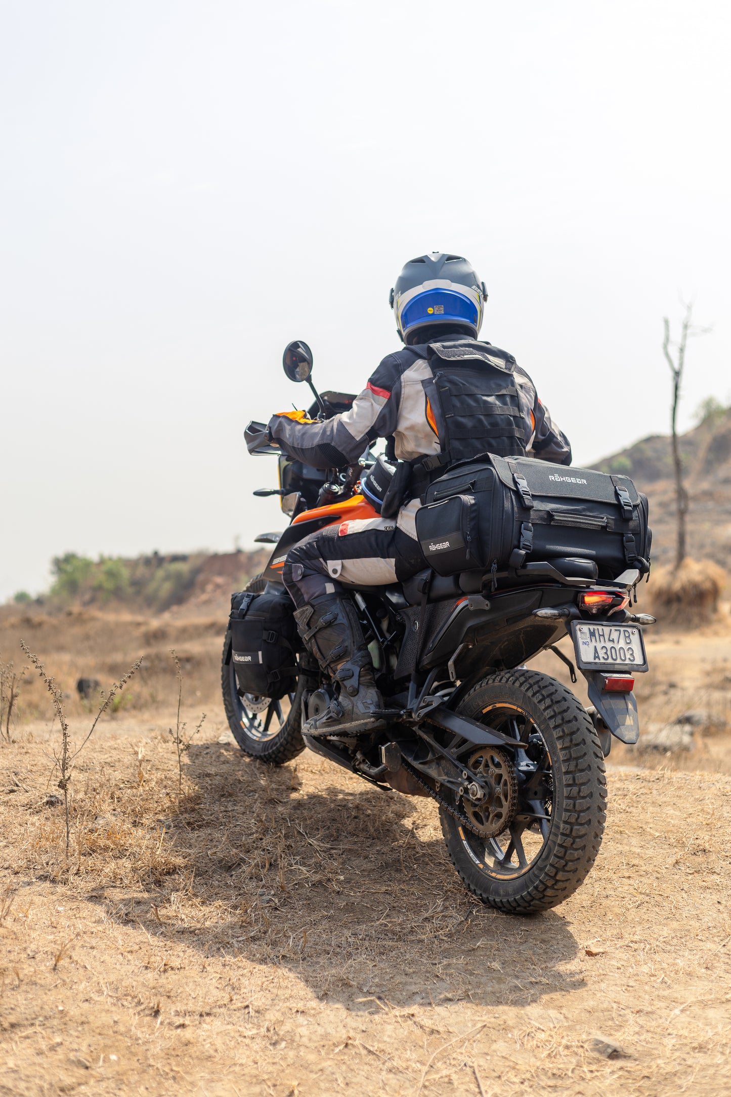Motorcycle 60L expandable black tail bag waterproof