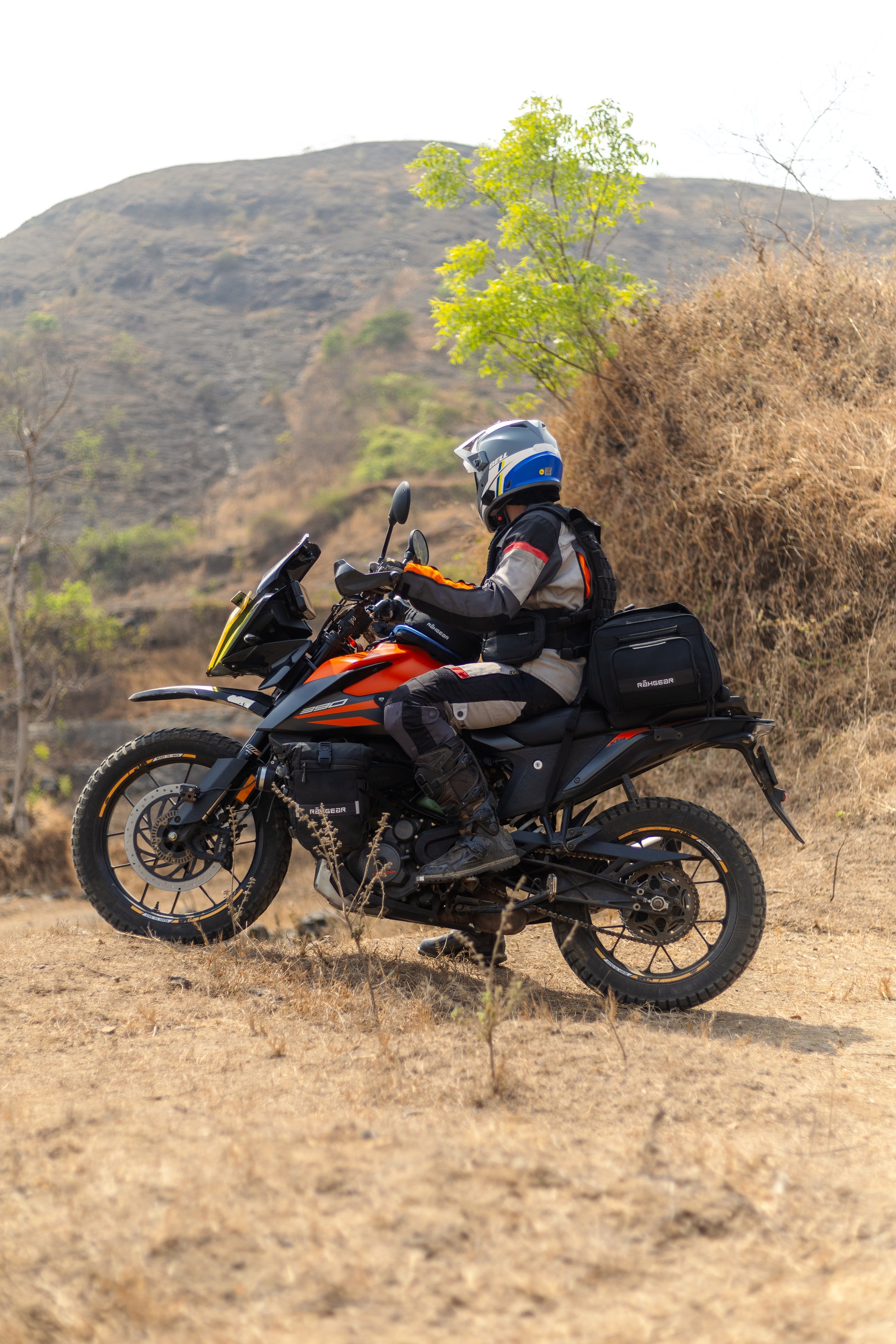 Motorcycle 60L expandable black tail bag waterproof