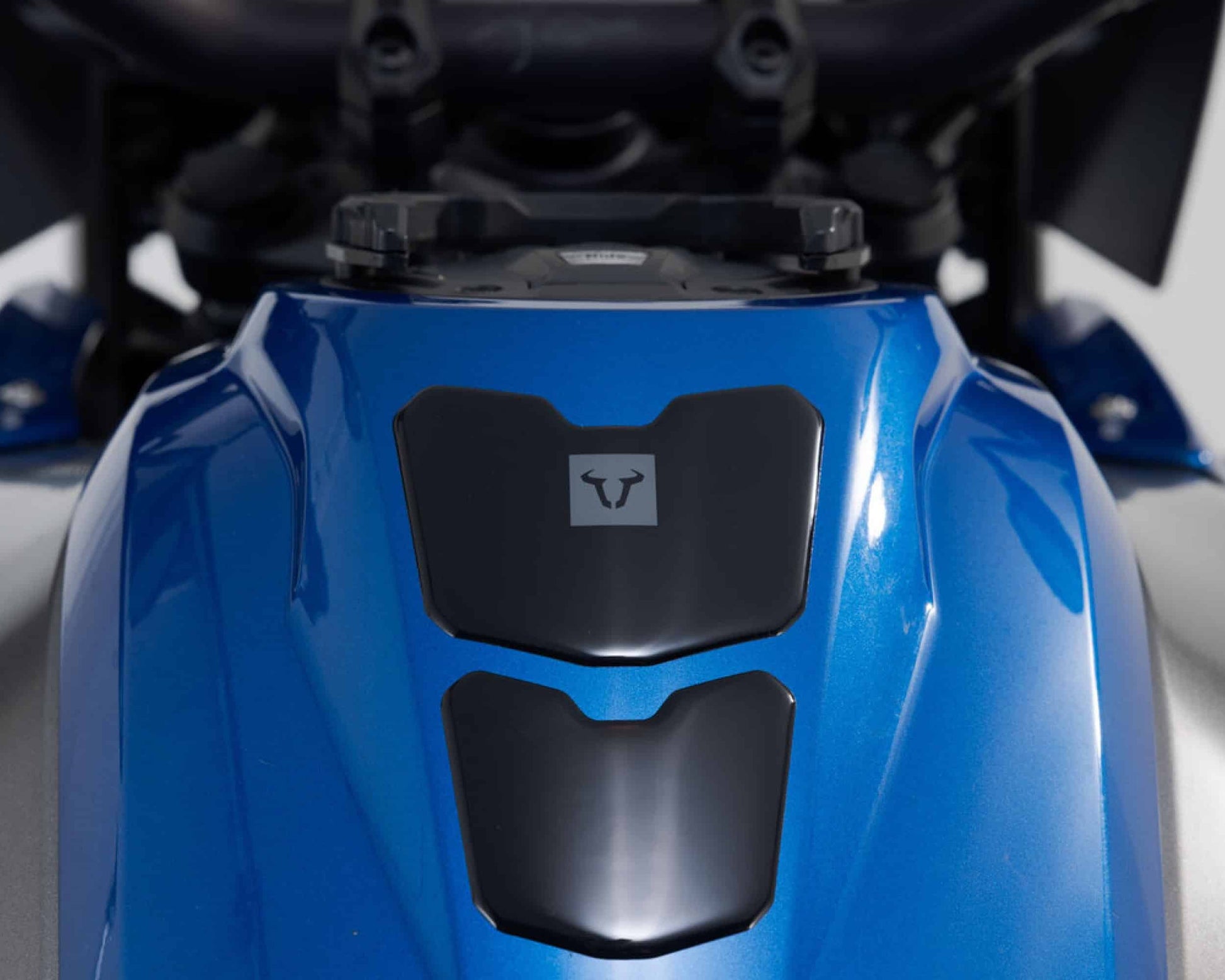 Motorcycle tank protection pad black 