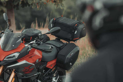 Motorcycle 32-42L waterproof tail bag black