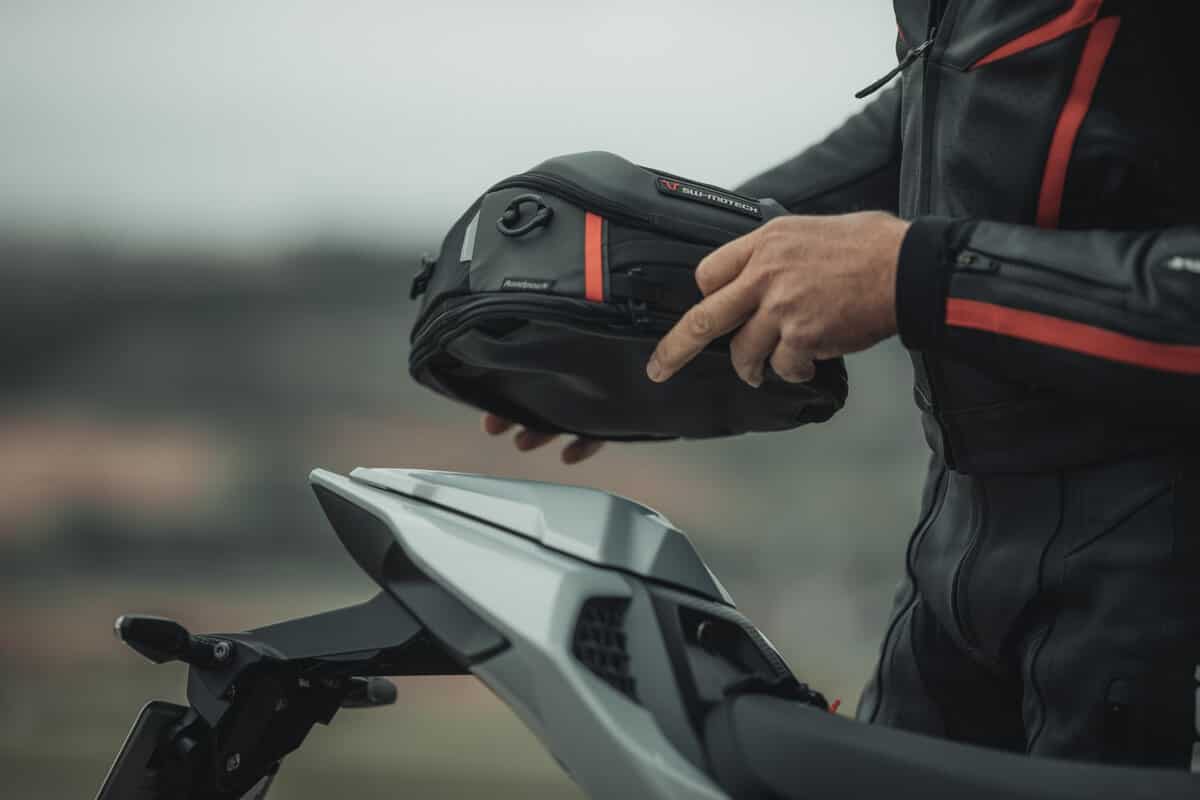 Motorcycle black tail bag 8-14L waterproof