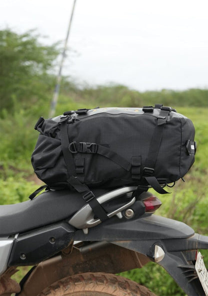 Motorcycle Tail / saddle bags touring luggage bags combo black with reflective by solace