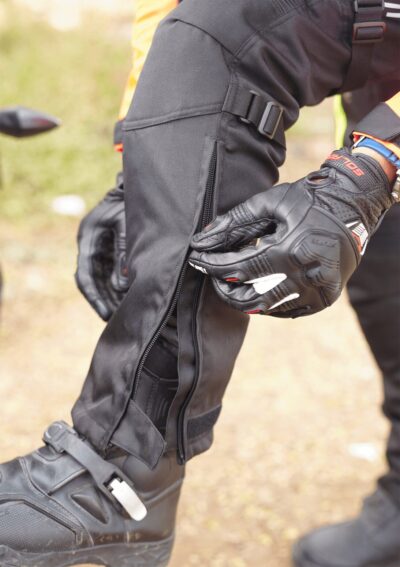 Motorcycle riding black mesh riding pant bottoms thermal waterproof Level 2