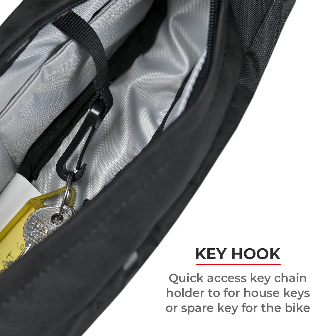 Motorcycle black  handlebar trailpack 