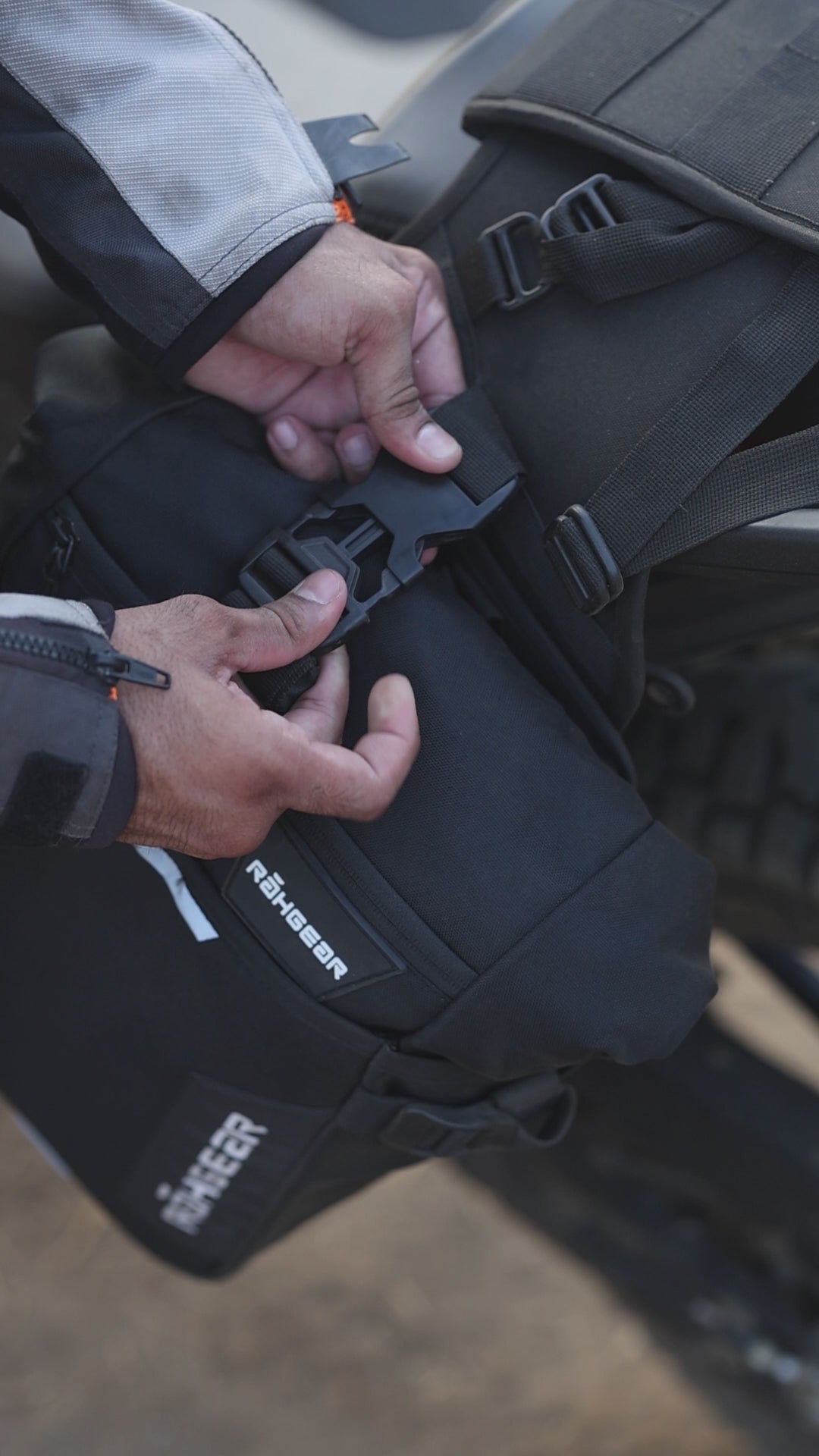 Motorcycle rackless saddle bags 15L black waterproof 